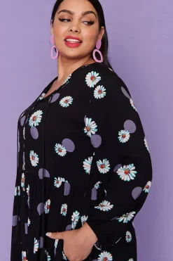 Lorraine Designs Casual Dresses | Shift Dresses*Maxima Daisies and Spots Dress
