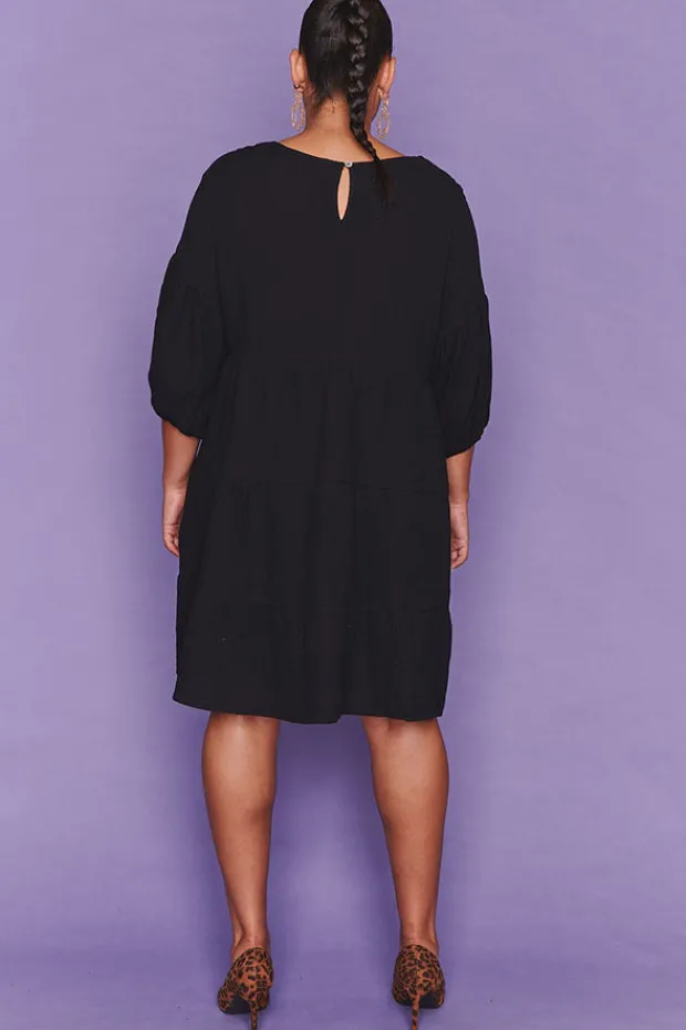 White Closet Casual Dresses | Shift Dresses*Tuscany Black Dress